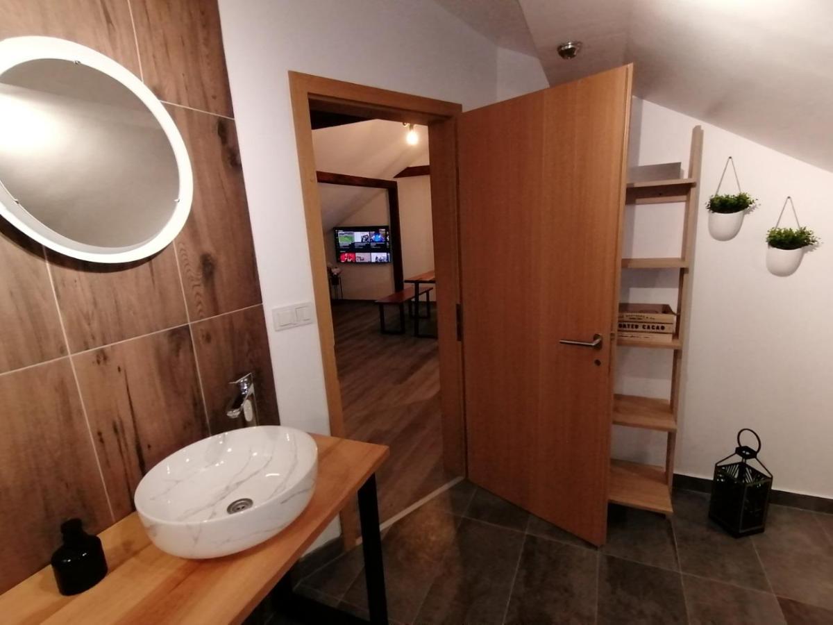 Apartman Megi & Studio Apartman Tomi - Self Check In Krapina Esterno foto